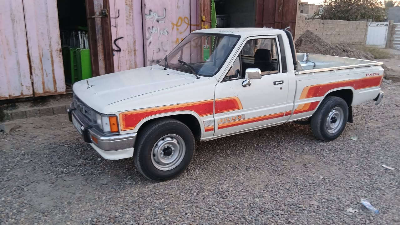 السلام وعليكم 
بيكم موديل 88 رقم صلاح الدين انكليزي تحويل بس 
سيارة مكفوله بلاديه 
السعر 64 بي مجال المكان الضلوعية 
***********
ملاحظة المو شراي لا يتصل 
@إشارة
