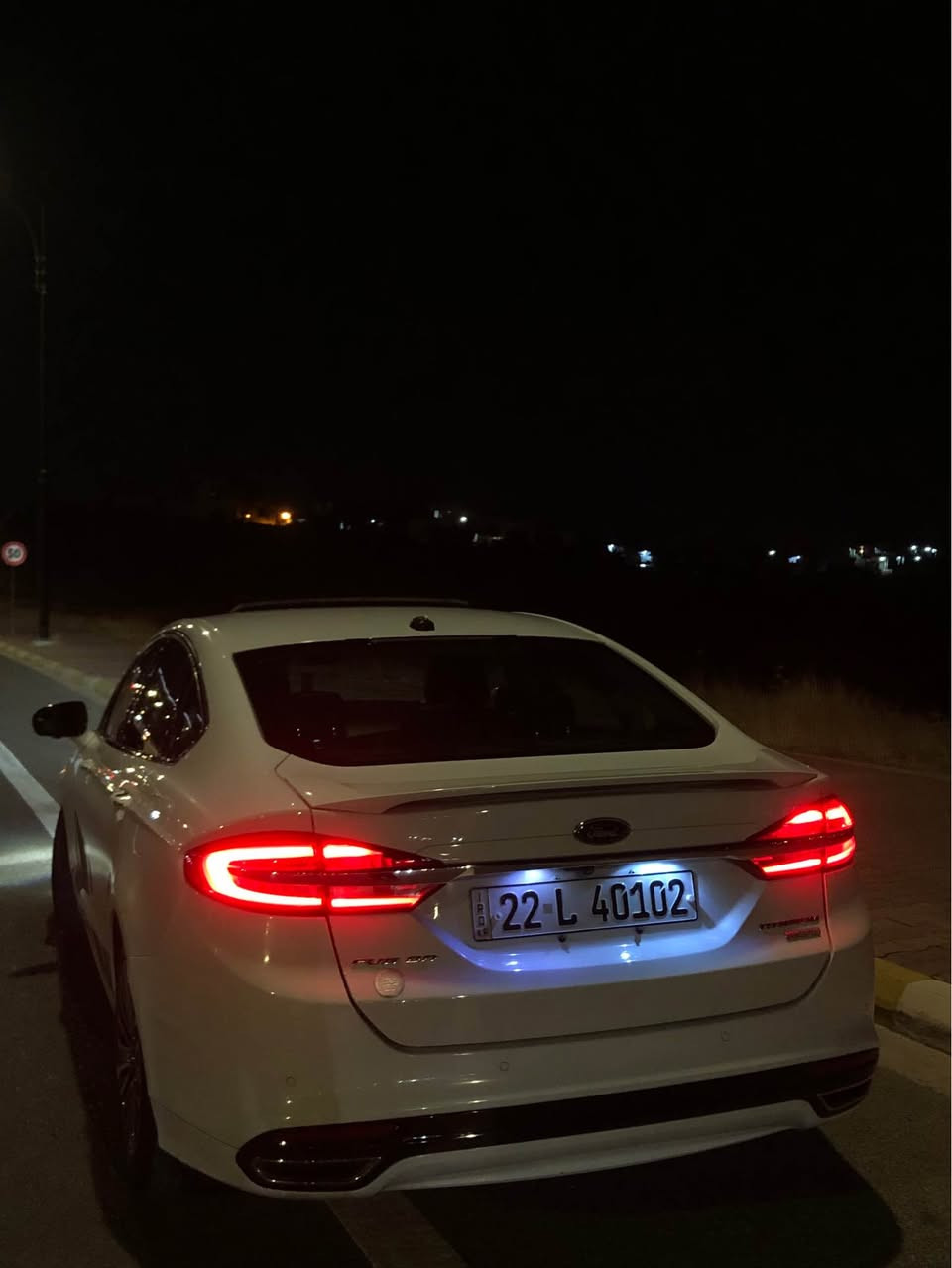بەناوی خوا 
فۆرد فیوژن ٢٠١٧ تیتانیۆم فول مواسەفاتی مەکینە ٢٠ تۆربۆ مەرغوب 
کوشن جلد و هیتەر و کارەبا و خەزن 
ئاوێنە ئیشارەت و هیتەر و کارەبا و ژێر ئاوێنەکەشی لیدە 
لیدی ٧ ڕەنگ بەرپێو ناو دەسکەکانی 
٣ شاشەو شاشە گەورە سۆنی 
١٢ مکەبەرەی سۆنی و ئێمپری فایەر
لایت لید و ئەوتۆ و بلاجکتۆر 
بەسمە و شەغال سڵاید کامێرا و حاسە 
ویلی تیتانیۆمی بیلاد بەس ویلەکانی ٦ گەڵایە 
سوکان ڤۆلیۆم و تەحدید سورعەی زیرەک و گێڕ ڤۆلیۆم و سپۆرت و پاتڵ شەفت واتە گێری سەر سوکان 
هەتا بڵێی بێ مەسرەفە  سەنەوی و تایەی تازە 
گێڕ و مەکینە و دەعم و لێدرا و ئێرباگ بەشەرت 
تەنها ٤ نیو پارچەی بۆیاخە بە شەرتی ئەوەی دەعم نەبێ تەنها لەسەر شوخت خۆم بۆیاخم کردوە
سعر ٩١ گەڵا و معامەلە 
مشتەریت تەلوفون بکە خزمەتت ئەکەم 
*********** Singapore

