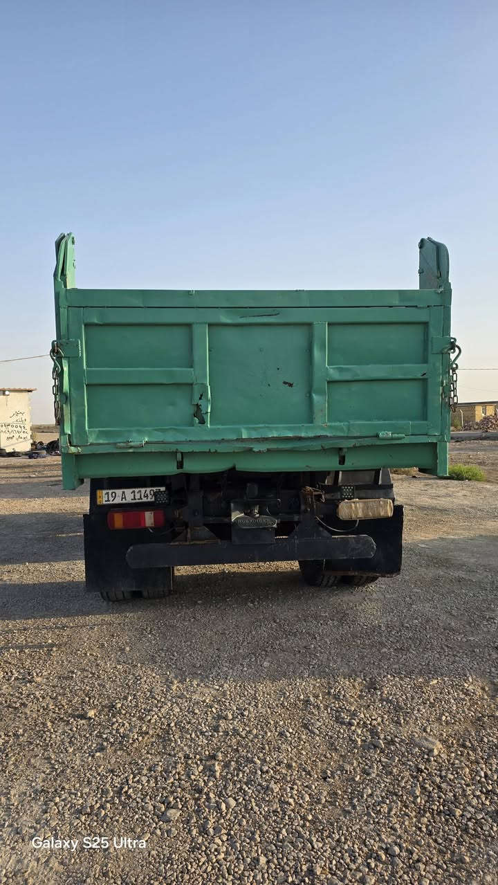 مكينه V8  28 لا تبخير ولا تنقيص بم بالكرتون كير ٢٩ وشلعه لا فلته ولا غره
موديل ٨٧
اكسن جي اف 
شاصي مكفول ومبطن باج كامل
بأسمي رقم نكليزي كربلاء السياره فرنسيه 
ورك من ورى هوائي ومن كدام عادي 
تخم تاير 
***********
