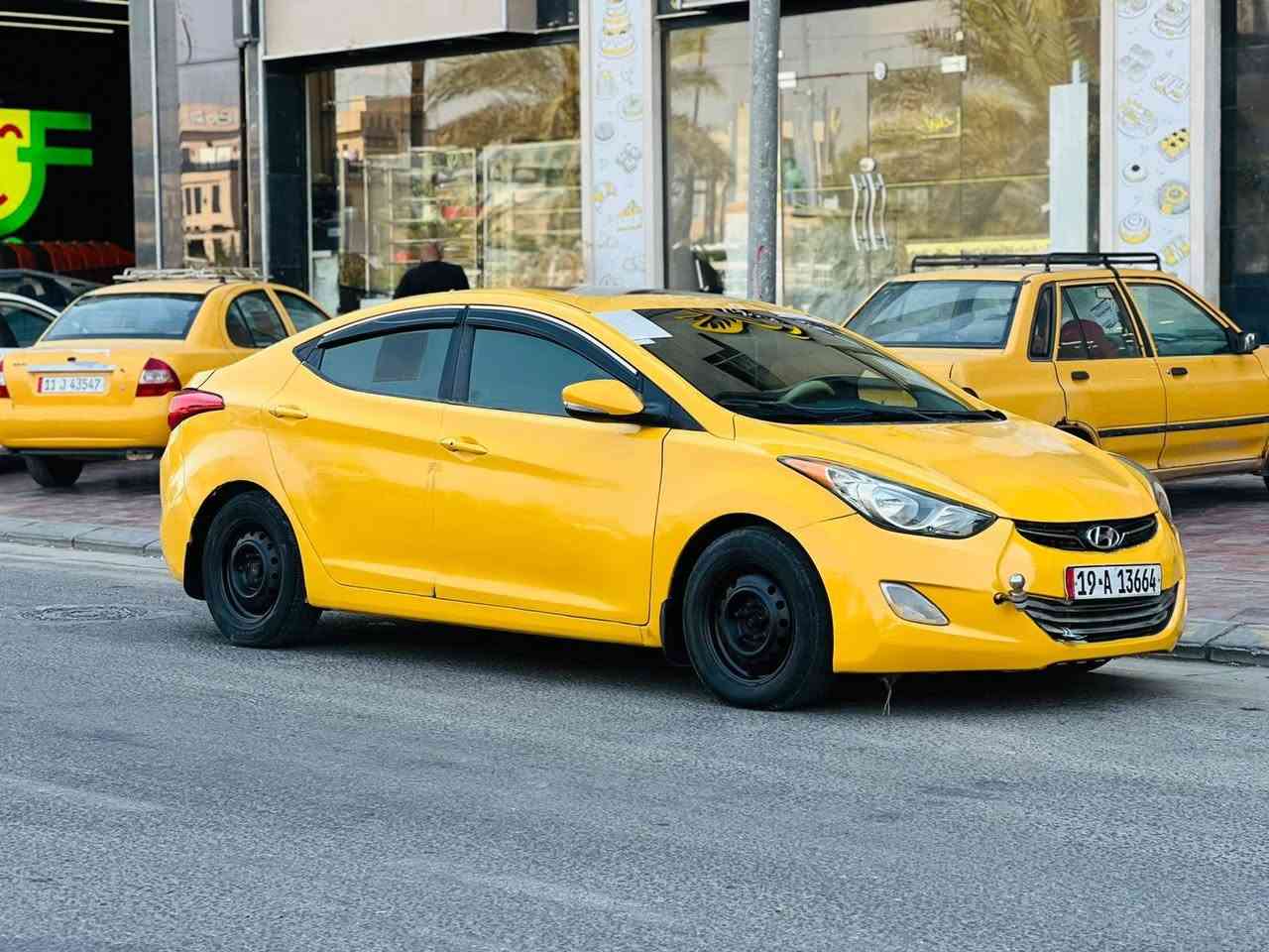 انتره مديل 2012  سعر 93 وبيه مجال للاستفسار الاتصال *********** وارد مريكي حادثهه جاملغ خلفي بدون دواخل ولباقي كفاله عامه مواصفات فول داخل بيجي فتحه سقف بصمه تشغيل شاشه كامره دواره مري كهربائي حساسات خلفيه كشنات جلد كهربائي مكينه 1800 مرغوبه مكينه وكير مكفولات حداديه جديدهه تخم تاير جديد تبريد شغال ثلج رقم كربلاء دولي سنويه 30مشروع وطني سياره جديده وجاهزه وأي نقص مابيهه مكان سياره كربلاء
