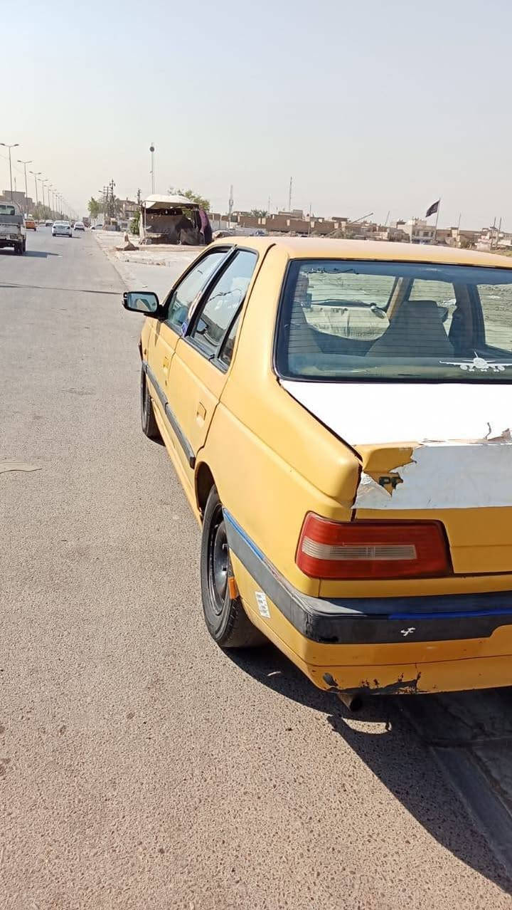 بيع مستعجل
سيارة بيجو لميس موديل 15 سيارة كوم حديد كوم حديد 
سعرها 18 ورقة قفل مابيه كجال مكاني بغداد الشرطه الخامسة 
*********** هذا رقم تلفوني
