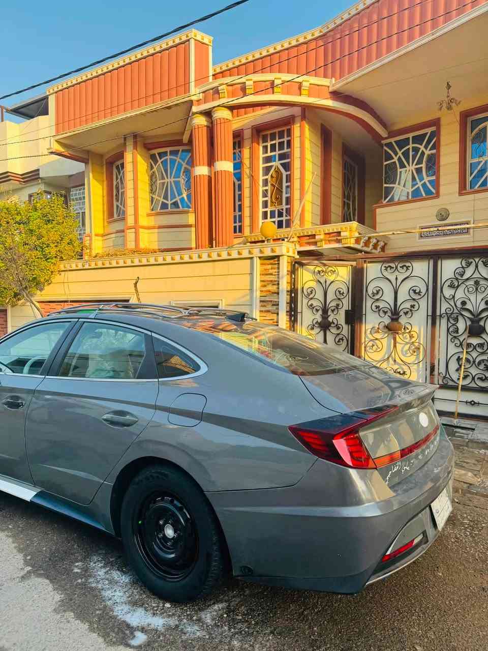 سلام عليكم
للبيع او مراوس حسب القناعه 
سوناته سمنتي 
م 2020
بأمريكا بيها جاملغ مبدل 
هنا بيها رشات ابيع اربع قطع
 كله ليبل واحد 
شواصي لغود حوض كفاله 
مكينه 2500 المرغوب 
بيها منضومه غاز  حكوميه 
رقم قادسيه 
السياره حلوه ومتعوب عليها 
السعر (130) وبيها مجال 
عليها غرامات ينزلن من سعرها 
المكان النجف الكوفه 
للتواصل ***********
