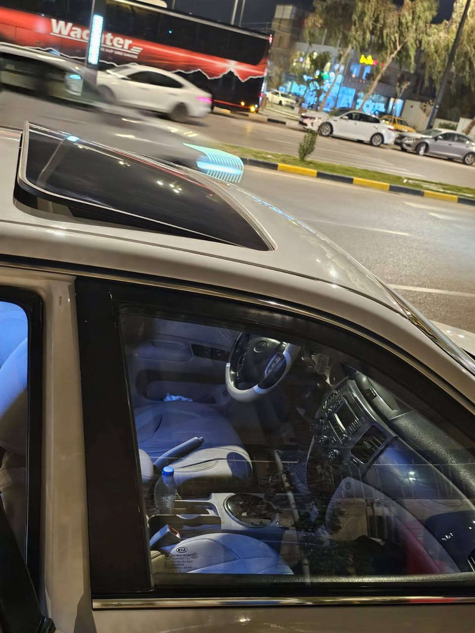 أوبتيما موديل 2010 خليجي كفاله عامه فول مواصفات عده البصمه محرك 2000 مكفوله من كلشي الدعاميات بدون صبغ رقم بغداد مشروع وطني سنويه جديده السياره بدون نقص العنوان بابل المركز ***********  ***********
