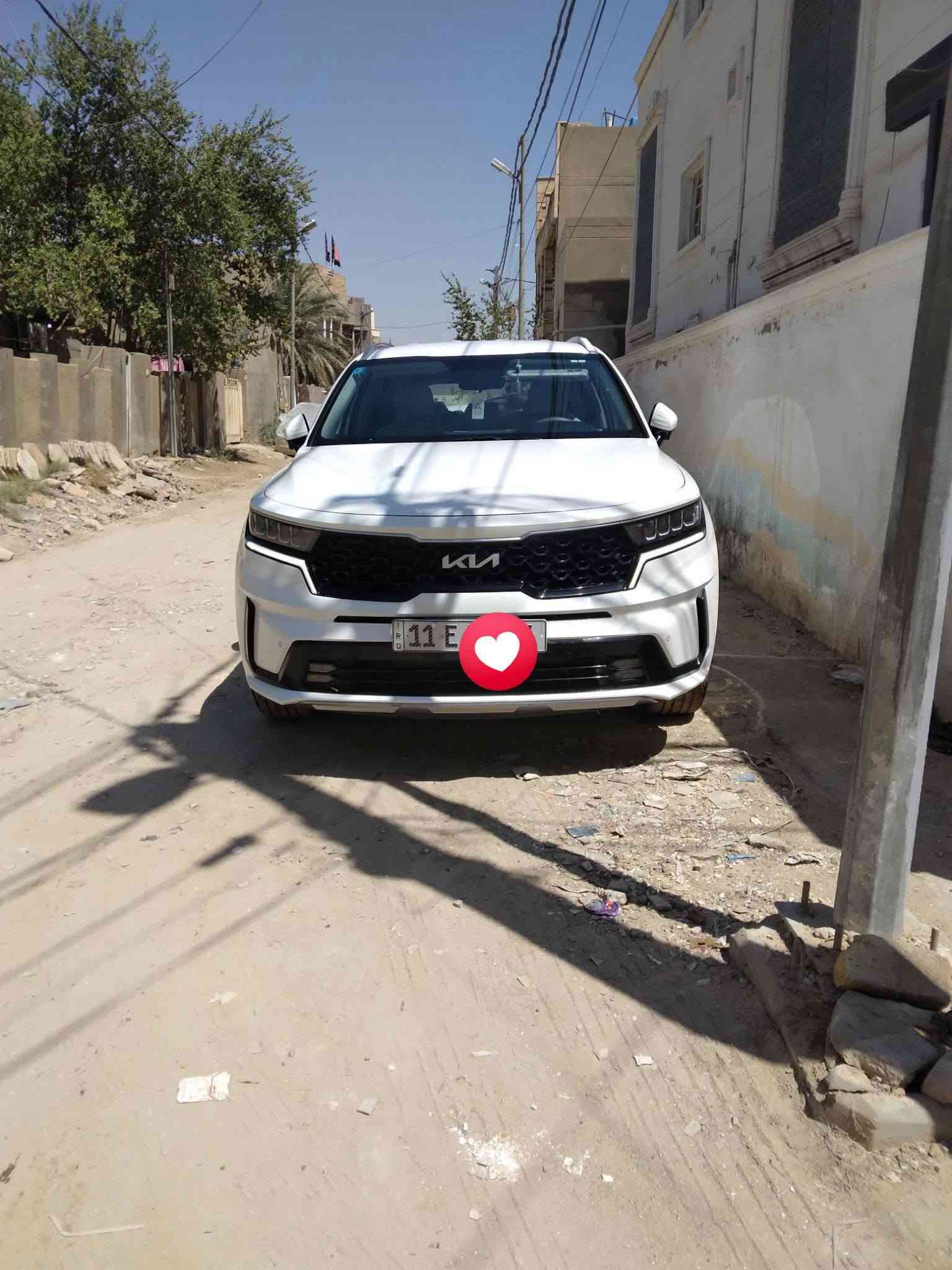 سورنتو ٢٠٢٣ رقم بغداد بأسمي ٦ سلندر مكفولة عدا بارد بسيط بالبنيد 
ماشية ٥٥ مكاني ديوانية
 السعر ٢٦٠ وبيها مجال ***********
