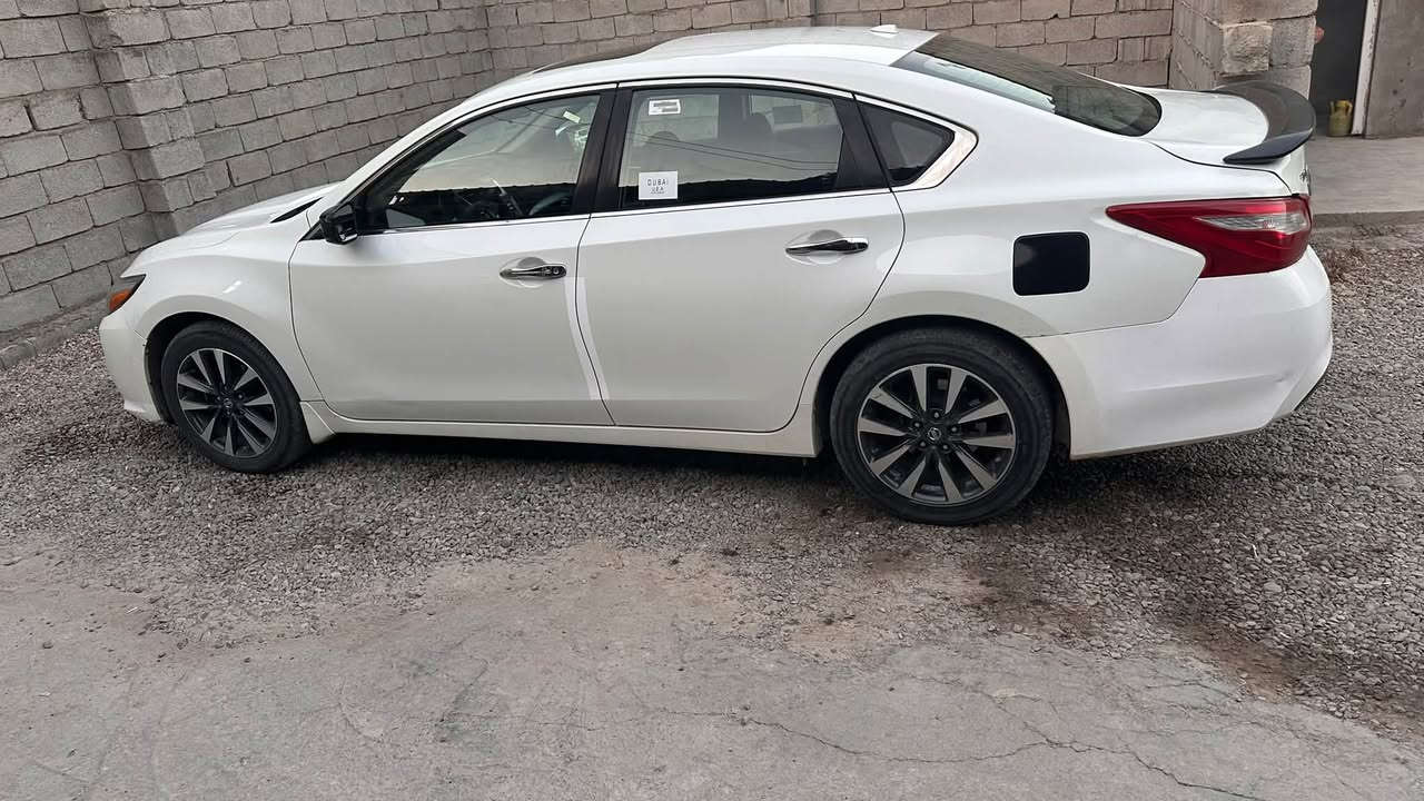 نيسان التيما ALTIMA
موديل 2017 ( كلين)
فئة +SV
بصمتين +تشغيل عن بعد
تدفئه كشنات + كشن كهربائي
كاميرا 
تبريد قطعتين 
سقف بانوراما
رادارت

مكان السيارة  ديالى _بعقوبة
***********
