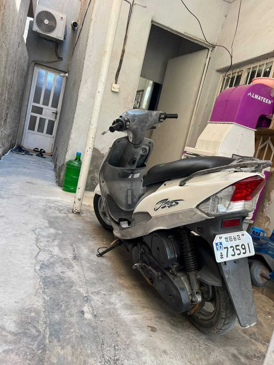 للبيع او مراوس ب ايراني ٥ كير نضيفة
يولد ماخذها من الرمبه قبل شهر هيج شهر وشويه ومستعجل على بيعتها كلها بلادية من التاير للتاير واوراق اصولية السعر ٧٠٠ الف مكاني بغداد الغزاليه ***********
