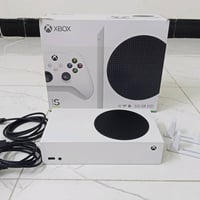 اكس بوكس سيريس اس • ٥١٢ جيجا • مع جوستك