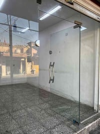 اسلام عليكم جام خانه 10 ملم  العرض 3 متر الارتفاع 280 400 وبيها مجال  ...