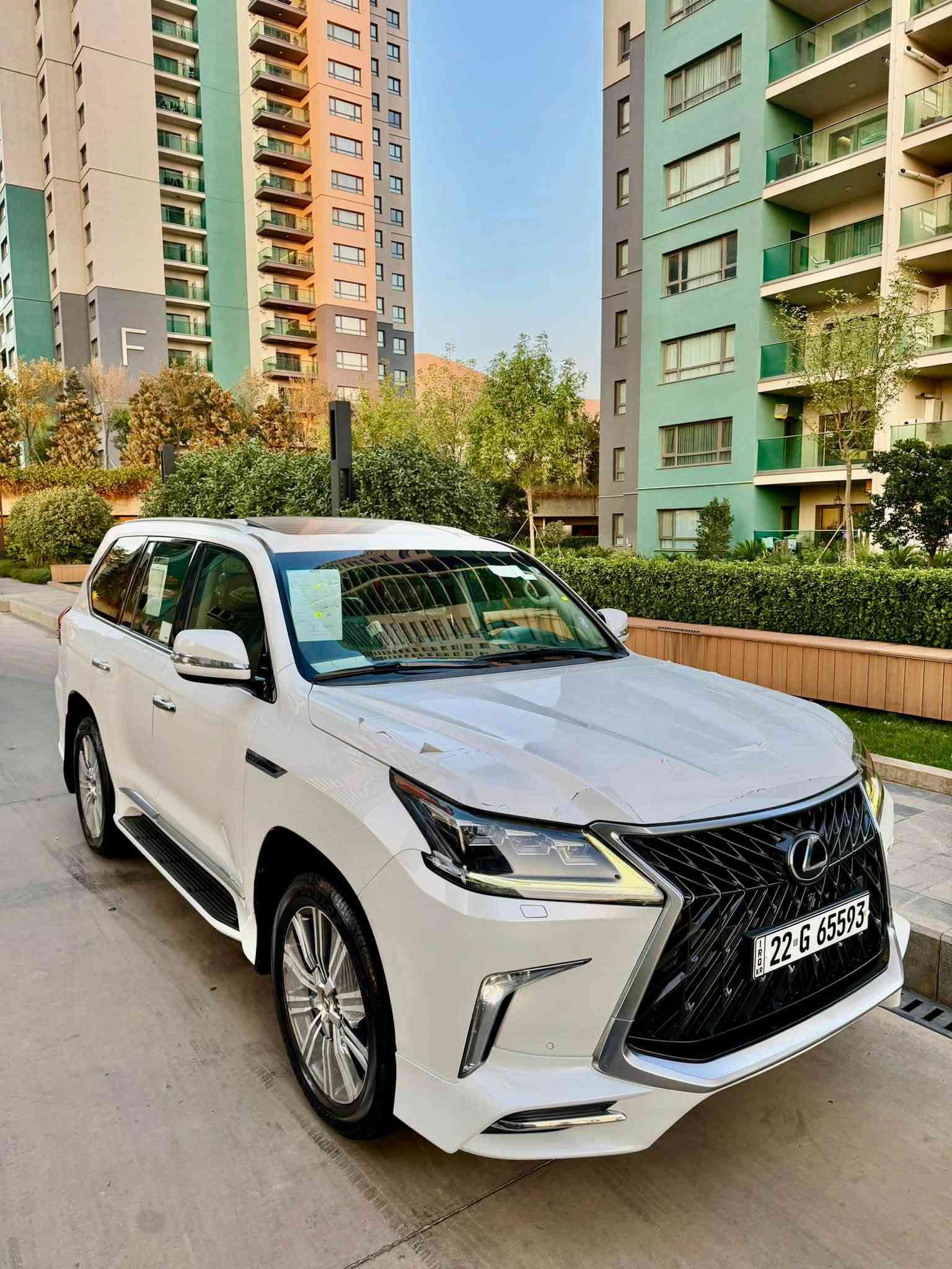 Lexus.570LX.2017. 🔚 بريم اصلى🦅.✅
لكــزز هيبـة الشـوارع 🧿

ملاحظات:-
صبـغ ❌
بدون شخط
بدون رصعات
بدون صبغ
بدون رمل 
حتى دعاميات ولحية بدون صبغ
لله الحمد سيارة زيروووو

سيارة كلش حلوة نظيفة مرتبة لوك لوك 
___ماشية 72 الف❇️
ماشية بشرط فحص كومبيتر 
سيارة باقية عل نظافتها لوك لوك 
كل جسمها بشرط سيارة باقية نظافة زيرو
.....

سعر 565$
موديل2017
حجمً المحرك.5.7🦅
ماشية.72 الف.
سبير منازل♻️
••••••••
محرك كير بشرط لحد شهر
هزة براد سنوية  جديد
رقم دولي جديد 
والسيارة باسمي تحويل مباشر❇️

.-.-.-.-.-.-.-

مواصفات ساس بريم اصلى LX570💫

سلايد
داخل احمر 
ثلاجة
صندوك جك 
كشـن تبريد تدفئة 
ستيرن كهربائي 
شغال 
رادار امامي 
كامرة 
حساس 
خمس كامرات
راس DVD
دبل اكسل 
كامل زينون 
ستة سيدي
يدات بصمة
مرايات كهربائي 
ستيرن وكشت خزن
رادار شارع
دبل هواء 
بخ ماء
كشن جلد 
تحديد سرعة
بنزين ECO
شاشه لمس
تبريد مركزي
وبعد وبعد….
مكان : سليمانییە
سعر.565.$
***********
