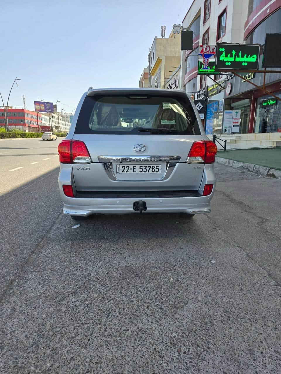 سلام عليكم لاندكروز مديل 2015 سياره 8 سلندر 5.700 مواصفات لكزز خمس كامرات كشنات تتفئه وتبريد سياره معروضه 340ورقه العنوان البصره الزبير 
رقم الهاتف *********** لمو شراي لا يتصل
