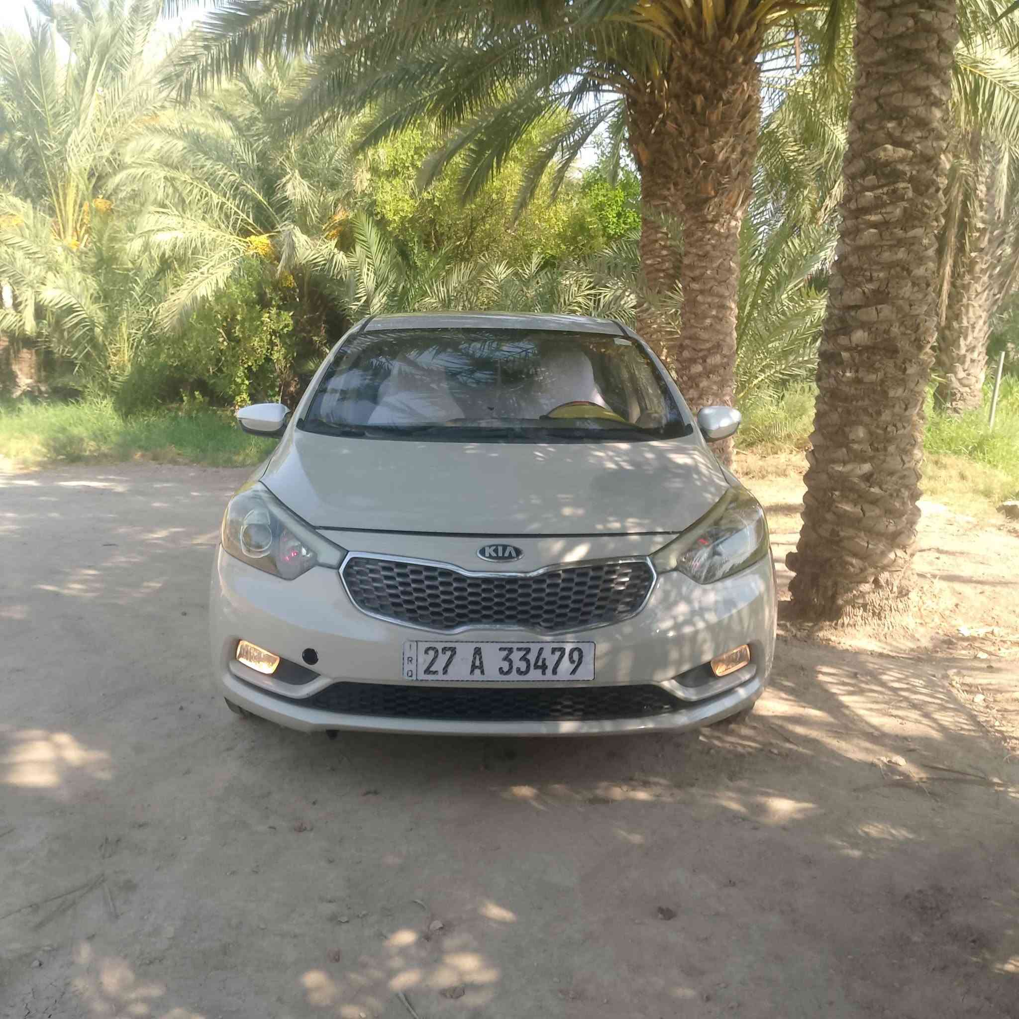السلام عليكم
سياره كيه سيراتو موديل 16 خليجي 
ماكو شي بيها بس صبغ باب و جمالغ مستعجل 
رقم الهاتف: ***********
المحافظه:ذي قار (ناصريه/الغراف)
السعر:105 وبي مجال
