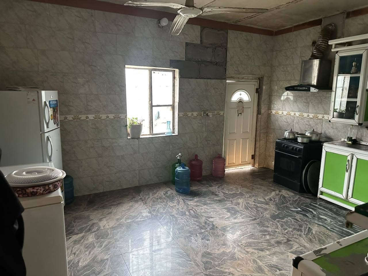 الزبيدية • ٢١٥٠م • سند ٢٥