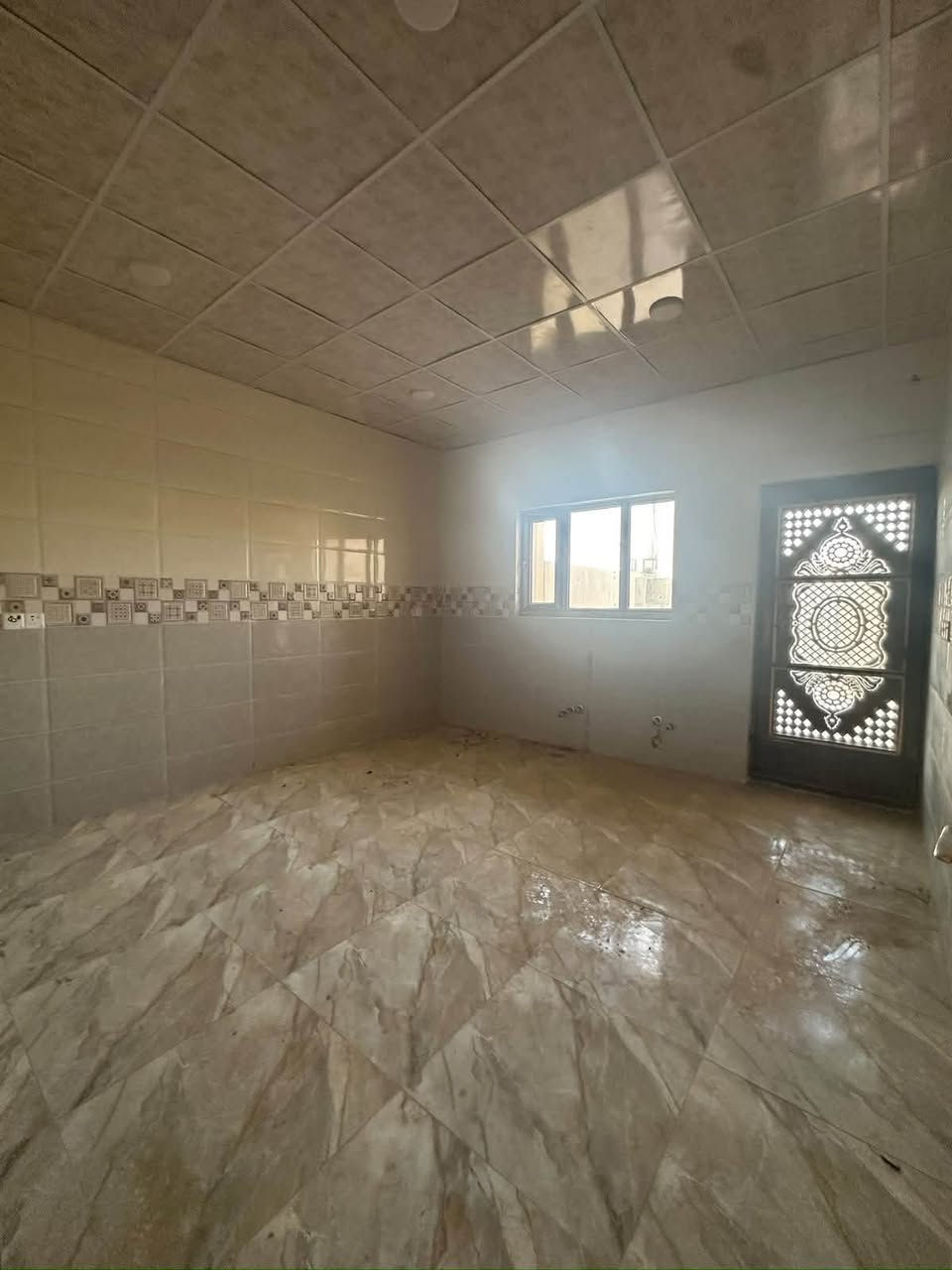 تكريت • ٢٠٠م • ٤ غرف