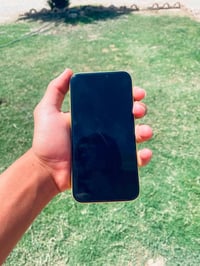ايفون 11 • ٦٤ • بطاريه ٧٢