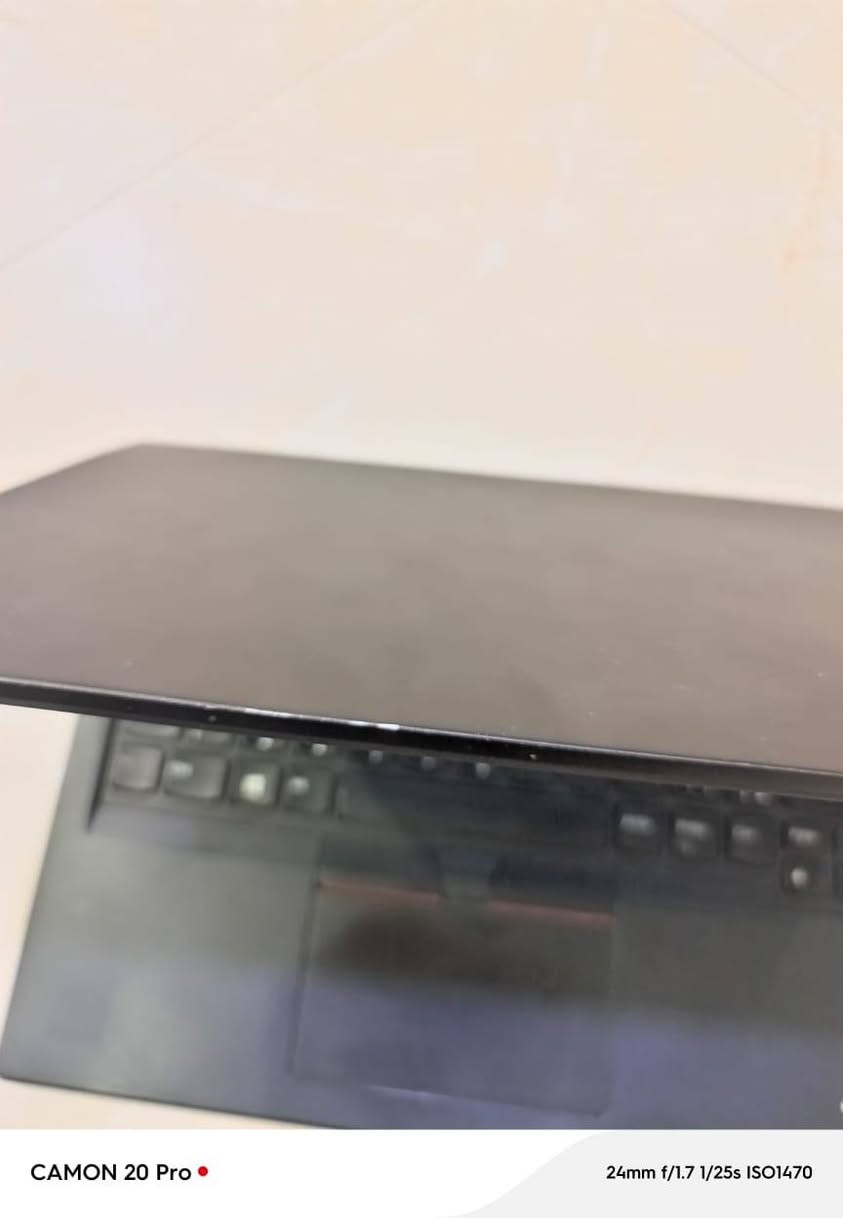 للبيع لابتوب Lenovo ThinkPad L390
كواري 3 جيل 8 

 ذاكرة : 256 ssd GB

رام: 8GB DDR4

البطارية تطول ساعة او اقل
نظافة جيدة
فطر ضغير موضح بالصورة 
شحن تايبسي 65w
السعر: 125 وبيها مجال للشراي
مكاني نجف *********** وتساب
