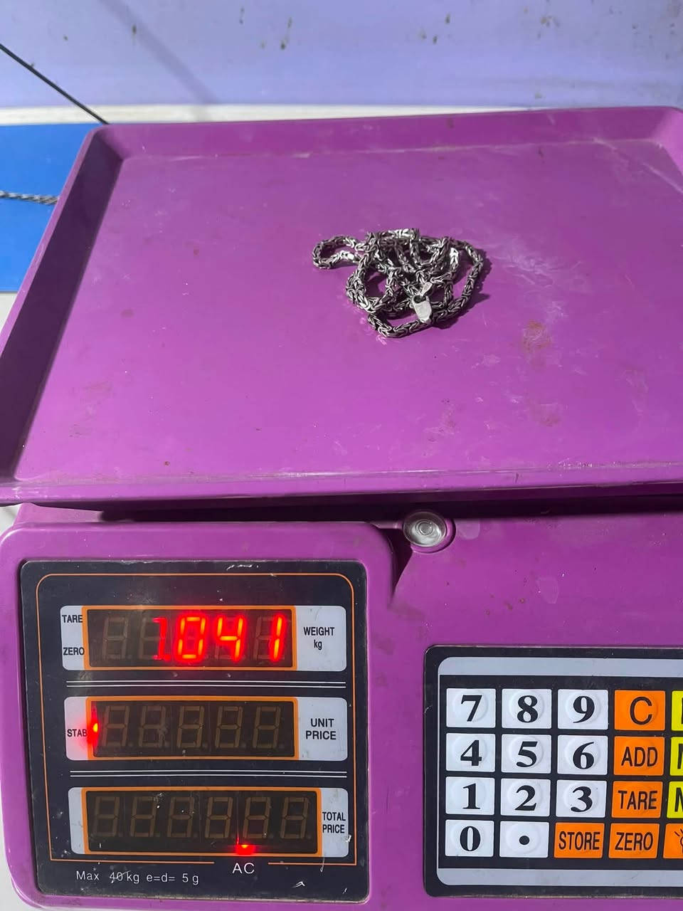 زنجيل مع سوارات فضه سعر الغرام ٣٢٥٠ مكاني بغداد ***********
