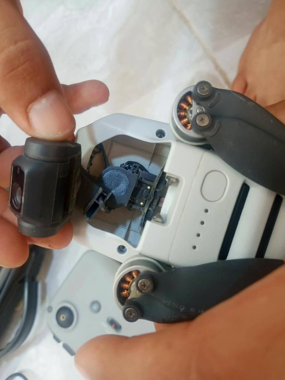 السلام عليكم درون مني تو لبيع
مكسور لقاعده مال كمبل تفيده يجي وتساب 
لسعر قفل ما تفيده لا يجي تفلسف براسي 
250-قفل مكاني بغداد 
وتساب ***********
