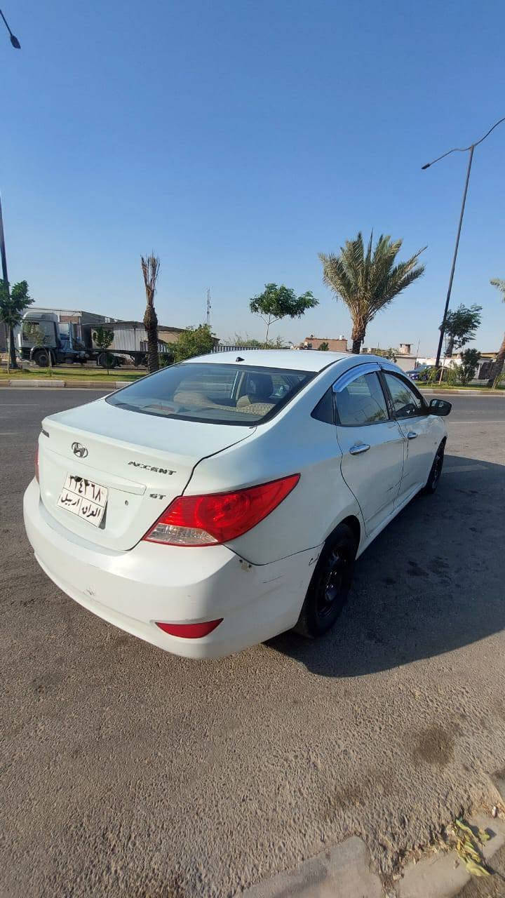 السلام عليكم اكسنت خليجي موديل 2013 رقم اربيل داخل جديد تخم تايرات جديد لوك تدفئة وتبريد فول ماشاء  ومحركهة 1600 دوش ، السيارة قمارة محولبة وبيها بعض الملاحضات :للستفسار والتواصل مع الرقم ***********
