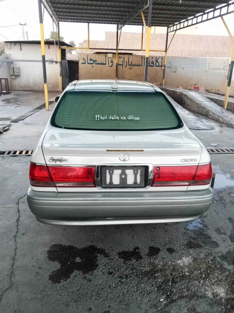 السلام عليكم
للبيع ملكة جديده كلش كرستال ديفور الصغير كير ومكينه مكفول تبريد ثلج صدر تايرات جديد 
***********
