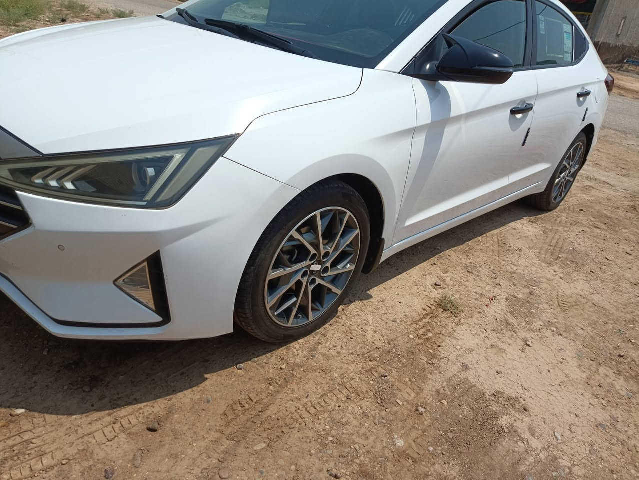 النترا 19 خليجي كفاله عامه باسمي رقم بغداد نكليزي سنويه 31 وهزه جديده 
سلام عليكم 
النترا 19 شكل 20 خليجي كفاله عامه باسمي رقم بغداد نكليزي سنويه 31 وهزه بعد ماساقطه تتحول باي مكان 
فول مواصفات عدا بصمه 
كشن جلد بلادي 
 وفتحه سقف 
ارضيه جلد 
تضليل عازل حراري جامات مغلفه 
بابين مغلفه نايلون حمايه 
شاشه ايباد كبيره وكاميرا 
3 انظمة قياده 
محرك دوش وكير 6 نمر وضع شركه 
تخم تايرات جدد ويل 17 عنكبوت 
لايت لد بلادي اشاير لد 
لمسات صاج 
سستم سكوبات وكفرات مري  باتمان وسبايدر 
ويدات أيضا 

سياره مال جناي جاهزه شرط تحويل ثاني يوم باسمي 
مكاني بابل تقاطع السده 
السعر 157 وبي مجال للطيبين 
***********
