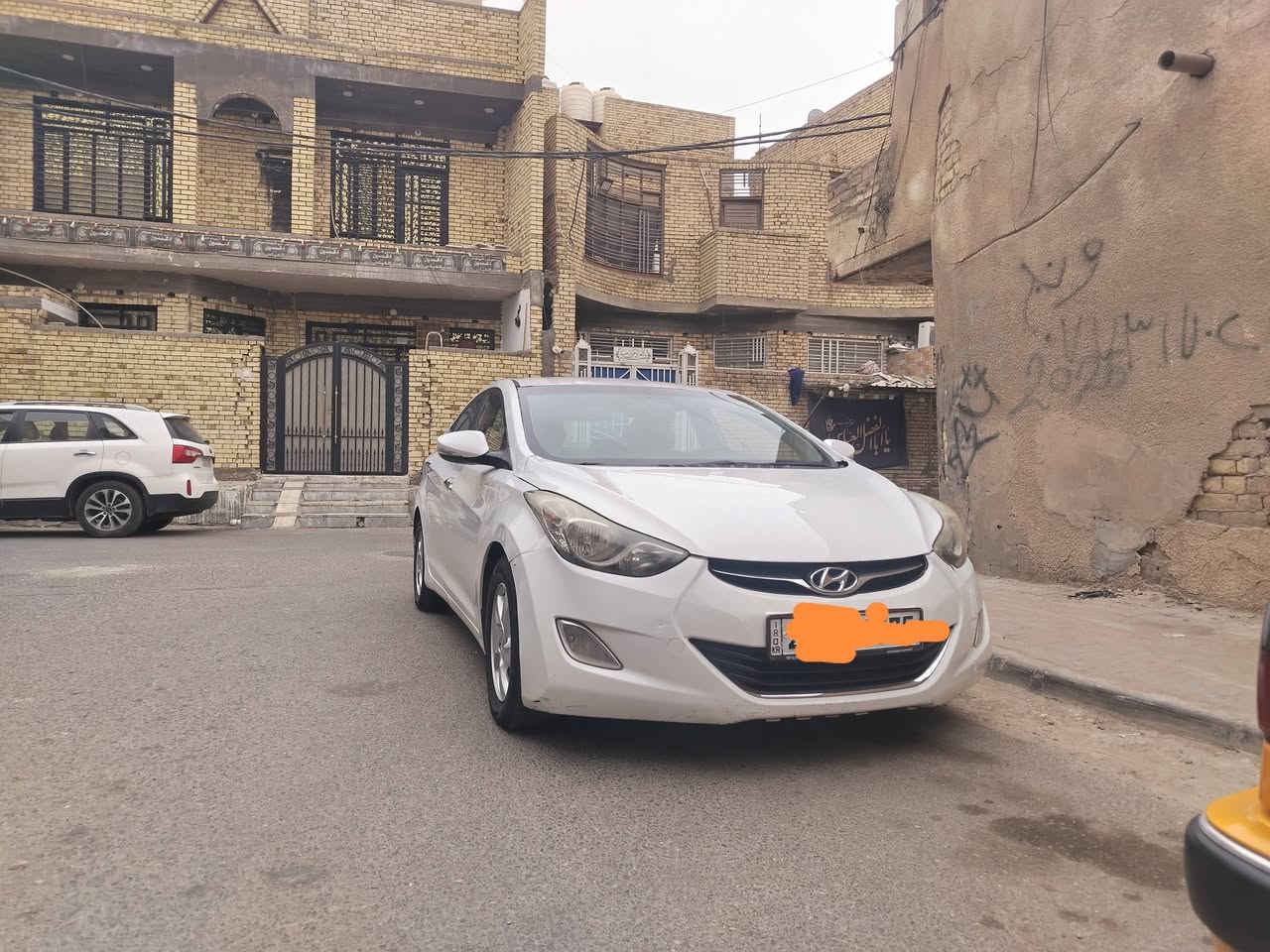 هيونداي افانتي • ميسان • ما بيها نقص