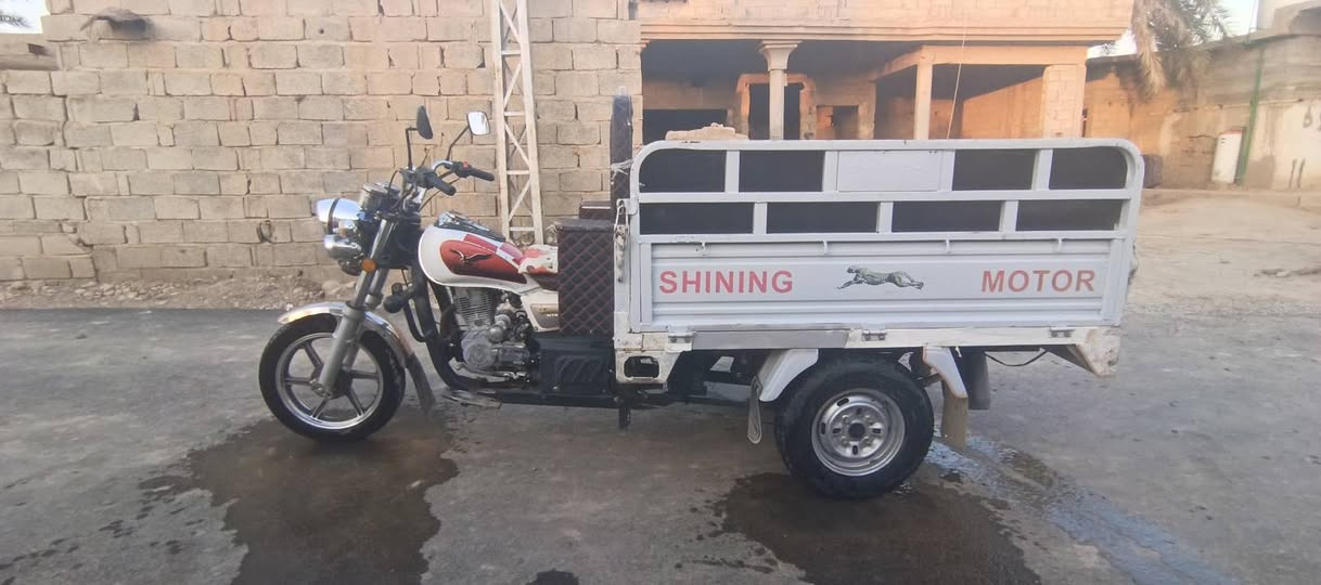 السلام عليكم للبيع ستوتة أم الطير مديل 2025 اوراق كاملة تخم تاير جديد كامله اي نقص ما بيهة سعر 1850 وبيهة مجال المكان شهربان شراي اتصل ***********
