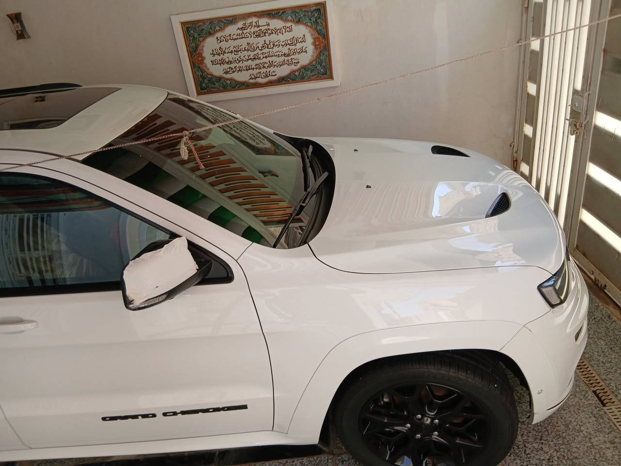 جيب كراند شيروكي S  
سياره ماماشيه فقط للضروره على يد نظيفه دهن المحرك رافلون (EAS) لم أبدل غيره(0W20)
 للبيع جيب  S  2020 خليجي اعلئ فئه بلجيب  

بسمي شخصيآ رقم بغداد تحويل مباشر
وكاله هارلم  
مكفوله كفاله عامه حته الدعاميات والكير والمكينه   كارتون  مال جناي حصرآ دهن المحرك رافيلون 

ماشيه 25 الف  شرط الفحص والجهاز والسونار 
 فول مواصفات ١/١ S  
رادار أمامي نقطه عمياء 
سياقة الاليه مع تحديد المسار  
حجم المحرك: 3600
فور ويل 4/4 ماوس 
دبل سلايت بانوراما 
تشغيل عن بعد 
شفتات ستيرن 
جنطه كهربائي شفط 
دبل كزوز خلفي 
حساسات اماميه + خلفية 
بصمه تشغيل
سستم صوت 12 سماعة 
دمامي خلفي بلصندوك
قطعتين تبريد ثلج ألسعر 325 قفل

تدفئه بلاستيرن 
سيدي بلجكمجه  مع ريموتن تحكم بلشاشه 
مري  شفط 
مري قلاب ويه ال R
الداخل صاج ملكي  
 نظام_خرائط(نظام ملاحة)_Navigatio
 كامرة خلفية دوارة اصلية
 استيرن كهرباء +  تدفئة
 فول تحكم استيرن (جهتين امامي + جهتين
 مري _جانبي_تدفئة مرايا_جانبية_حساسة_للضباب_تعمل_
تلقائياً + اشارة بالمري 
 لايت عدسة زينون يصعد وينزل ويه الستيرن 
كشافات زنون 
زراكات لايت 
   تخم تايرات جديد انتاج 25   
كاعيات شركه جيب
بصمات 2 شركه وياها + كتلوكات الشركه 
كلوب طوارء بلجنط
 برده صندوق شركه 

السياره جديده جدا ولا مغسوله بمي عادي كله RO مدلله والف عافيه الي ياخذها ان شاء الله يتهنه بيها  ولا كلوب مشتغل بلدشبول حته السيرفز طافي  
السعر 330
للاستفسار  ***********
