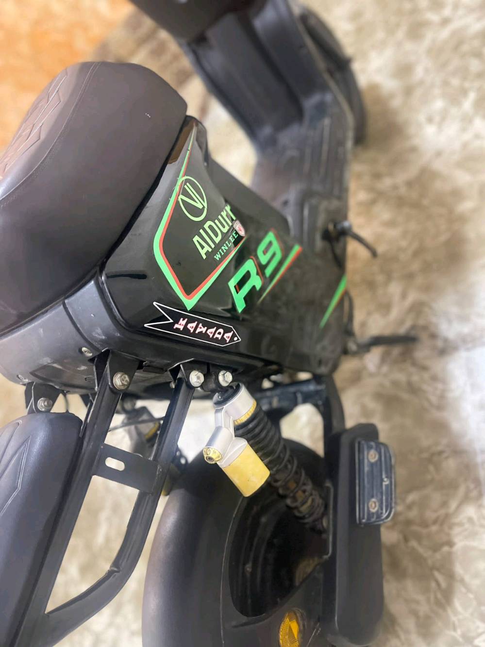 R9 • بدون بطاريات • ابي الخصيب باب ميدان