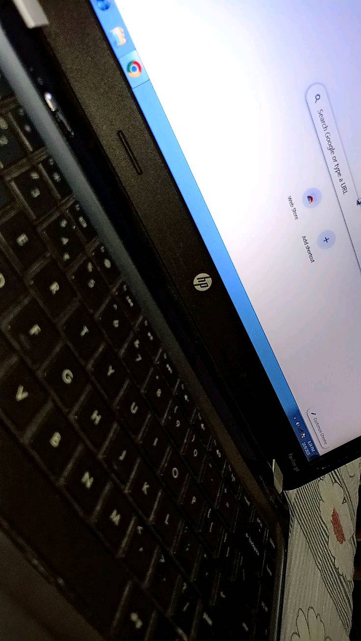 HP • i5 الجيل السابع • رام ٤ جيجا