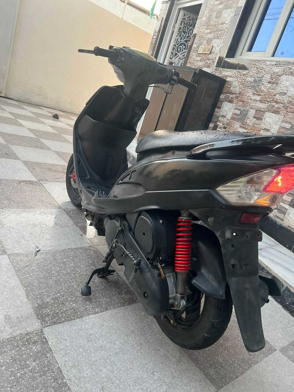 ماكس عدله كلها بلاديه مابيه اي نقص  السعر 575 وبيه مجال قليل
***********
