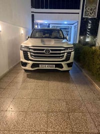لانكروز 2025 ماشيه 9 الف بريم اصليه بيبان شفط سعر 735  07727722731