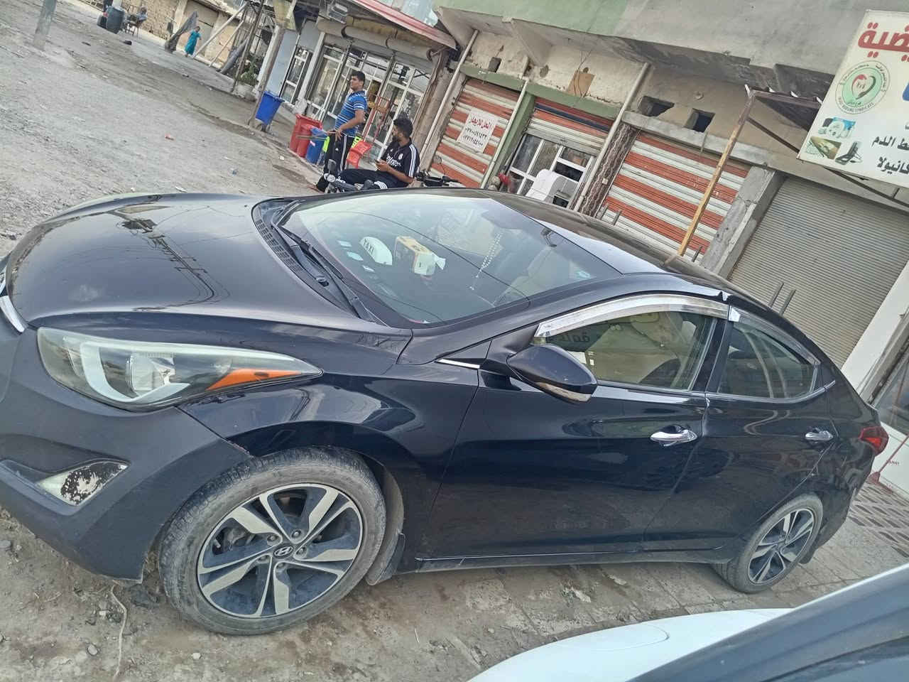 سلام عليكم النترا خليجي موديل ٢٠١٤ قطعتين تبريد قطعتين صبغ فقط العنوان ديالى بعقوبة  السعر ١١٠ وبيها مجال رقم الهاتف ***********
