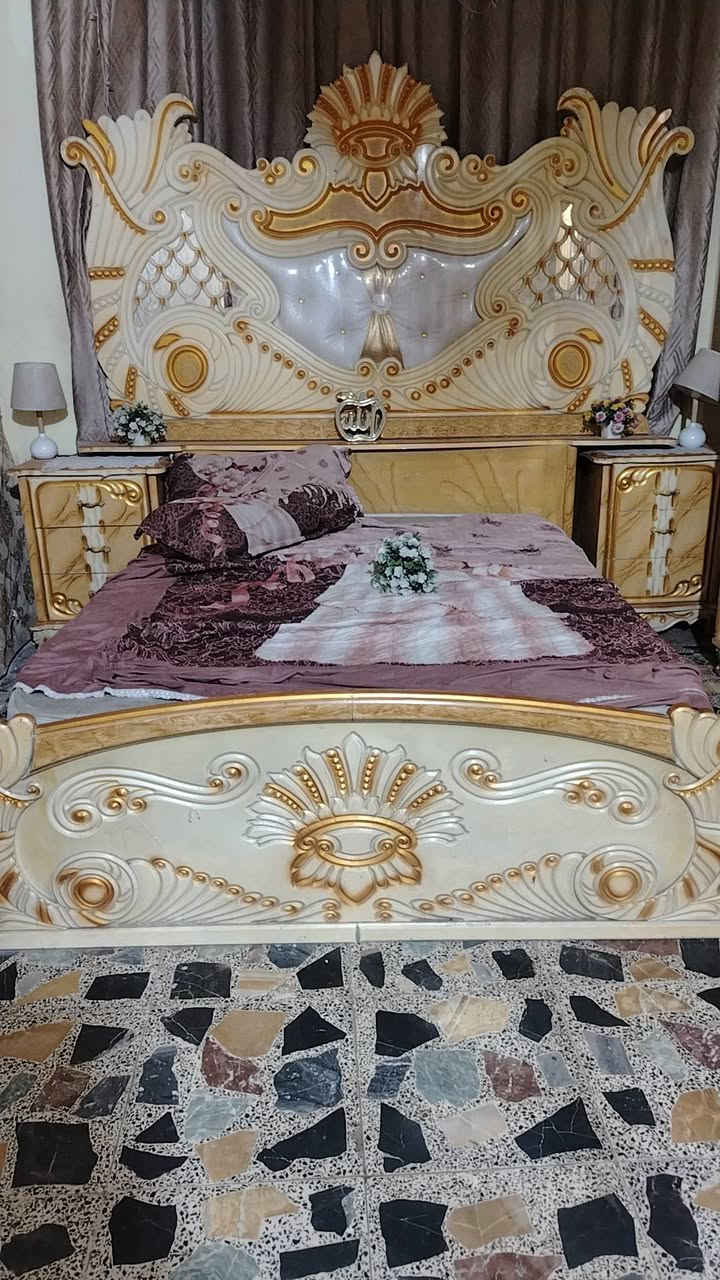 السلام عليكم غرفه لبيع  الهاتف *********** قيم بل يرضي بي الله وخذهه
