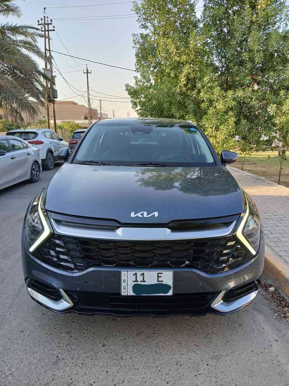 السلام عليكم سبورتج موديل 2025 ماشيه ١٨ الف حادثها بنيد مبدل بلادي حادث سطحي بدون دواخل سياره بدون صبغ مكفوله من الصبغ مواصفات فول عدا الفتحة بصمة تشغيل عن بعد شاشة متصل شحن واير ليس كشن كهرباء كشنات تدفئة كشنات جلد تبريد قطعتين رادرات امامي وخلفي توقف ذاتي تبريد منفصل لمس سايد بريك بصمه اوبيها بعد هواي مواصفات رقم بغداد بسمي سنويه جديده السعر ١٨٥ اوبيها مجال ***********
