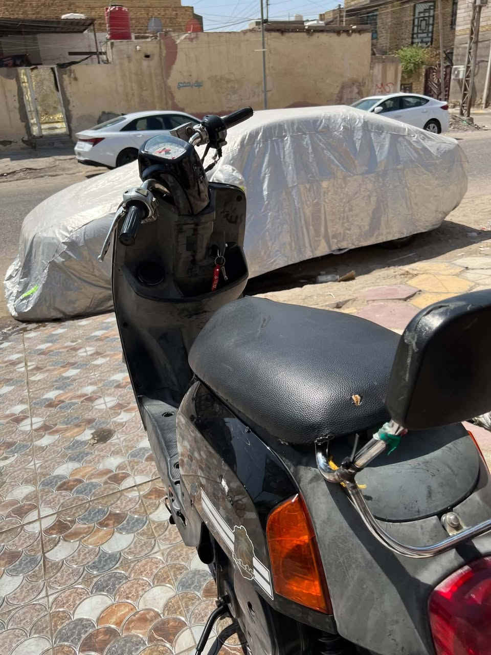 سلام عليكم ماكس بوليس مفتوح ولفات دراجه كامله من كلشي سلف كلوب امامي بك لايت بريكات امامي خلفي دبلات 
قفل ستيرن مكينه نهضه ومشي ونعومه فول السعر 500 مكاني ناصريه مركز ***********
