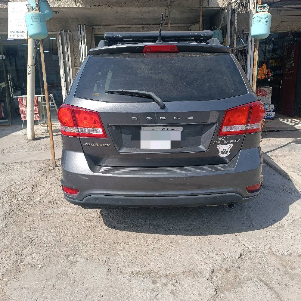 دوج جورني موديل 2014 محرك 2400بصمة تشغيل بصمة ابواب وجنطه تبريد ثلاثة قطع 7راكب اطارات جديده بطاريه جديده محرك وكير بحاله جيد جداً صدر جيد كهربائيات السياره بدون صبغ بدون حادث الحمدلله السعر المطلوب 11700قابل للتفاوض ان شاء الله مكان السيارة بغداد حي الخضراء السياره باسمي الاتصال على الرقم 
***********
***********
أبو عبدالله