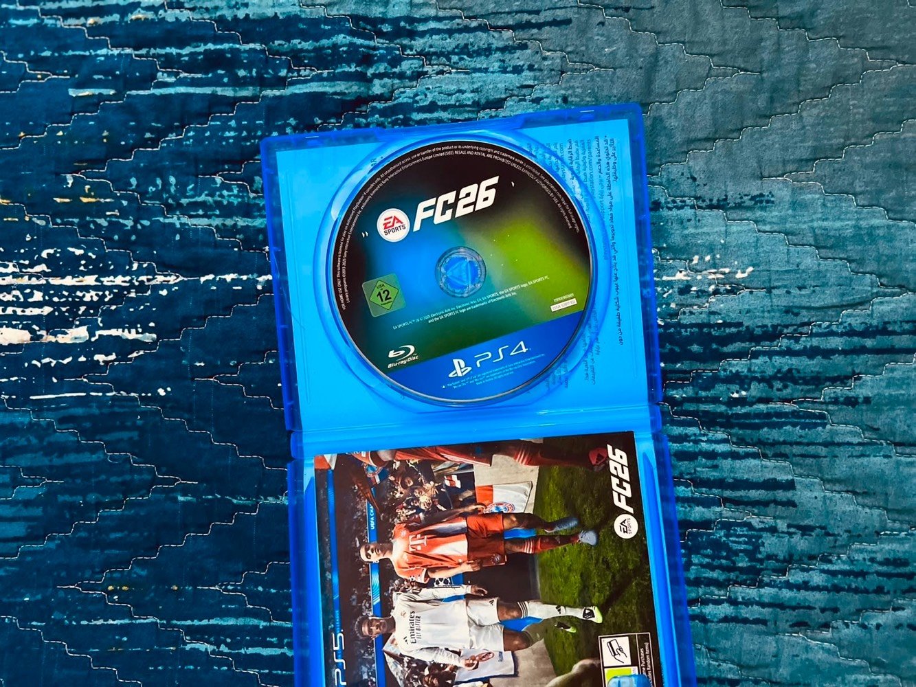 بلي 4 سلم للبيع او المراوس ب سيريس اس مع فرق 
البلي نضيف كامل ملحقات مع كارتونة ويدات ثنين والاقراص الموضحة فيفا 26 وgta 5 و it takes two
عنوان بغداد الامين 
رقم *********** 
السعر 250 وبي مجال بسيط للشراي