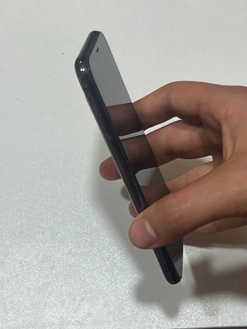 آيفون XS • ٦٤ جيجا • شاشة بقعة سوداء