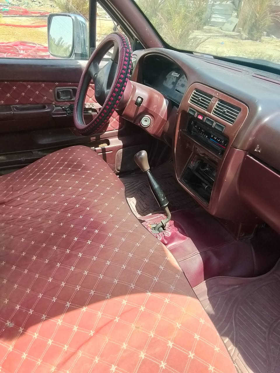 بيكم نيسان موديل 99 سنويه منتهيه 
سياره كير ومكينه  كفاله ترأي وين ما تريد 
سياره مصبوغه جماليه سياره خير من الله 
تبريد الفان وكف
سعر 55وبيه مجال الشراي  رااعي سياره
*********** نتصال

وتساب***********
