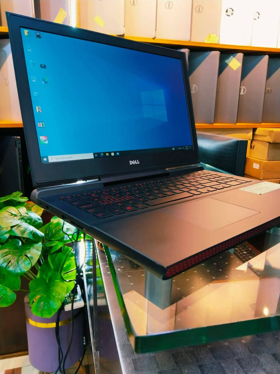Dell Inspiron 15 7000 Gaming
ألعاب + تصميم + مونتاج + برمجة + عمل احترافي

المواصفات:

🧠 المعالج: Intel Core i5-7300HQ

🔢 الجيل: السابع (7th Gen)

⚡ سرعة المعالج: 2.50GHz

🎮 كرت الشاشة: NVIDIA GeForce GTX 1050

💾 ذاكرة كرت الشاشة: 4GB

🧠 الرام: 16GB DDR4 (8×8)

💽 التخزين: 500GB SSD

🖥️ الشاشة: شاشة مضللة

🪟 نظام التشغيل: Windows 10 64-bit عربي + إنكليزي

المرفقات والعروض:

🖱️ ماوس

🎧 سماعة Gaming

🎒 جنطة لابتوب

✨ لابتوب نظيف

💰 السعر مناسب خاص 

للاستفسار والتواصل واتساب ***********
