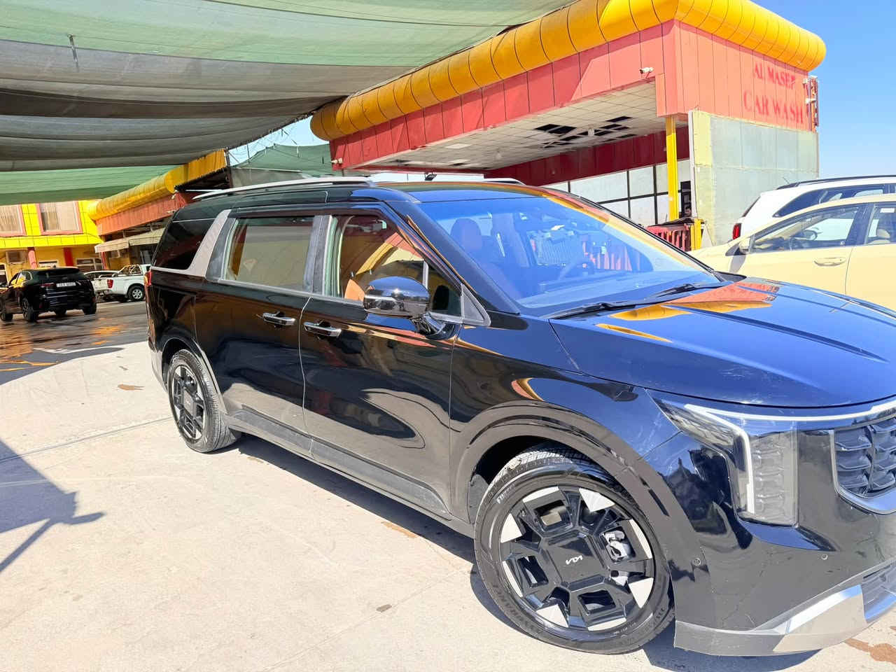 كيا كرنفال2025 SX فول
رقم اربيل تكسي 
فول مواصفات عدى الفتحات 
 6 سلندر ماشيه24
كير محرك كفالة 
سياره حادثها بونيد و جاملغ و باب وبيه مكانين لو ثلاثPDR 
فقط بس ارباك كشن فقط و الباقي كفاله 
مواصفاتها
بصمة ويل كب تشغيل عن بعد حساسات امامي و خلفي بيبان كهرباء
لايتات لد + زنون مري شفط رادارات 360 كشنات جلد ثلاث قطع تبريد
كشنات تدفئه / هيتر بالاستيرن هندبريك بصمه شحن وايرلس
كشافات كشنات كهرباء
كشن السايق خزن ميمري
كامرة داخليه
مرايات شفط جنطه كهرباء
جاهزه بدون نقص للأستفسار
***********
سعر260
