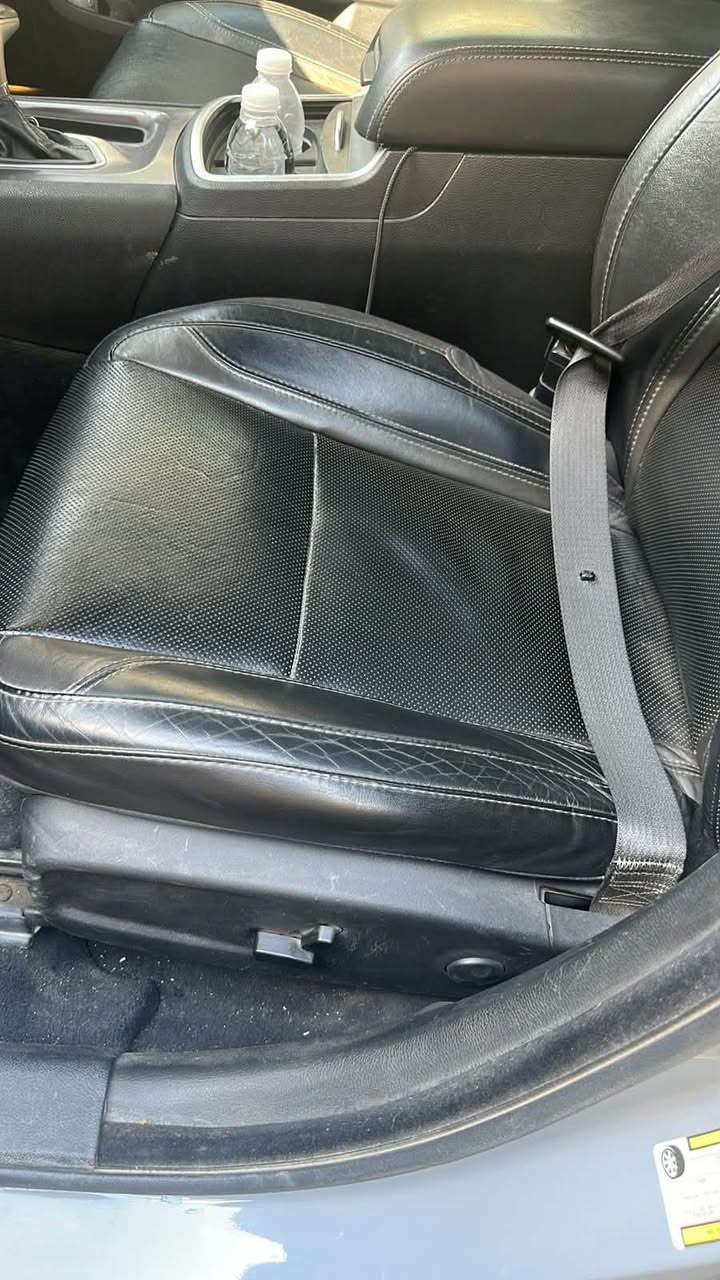 جارجر sxt  plus
موديل ٢٠٢١ 

الون سموك المميز

رقم اربيل بسمي تحويل ثاني يوم

الحادث مرفق بالفديو داخل المنشور

فول مواصفات

فتحة سقف

كشنات جلد تدفئة تبريد 

استيرن تدفئة

كشنات كهربائيه 

قطعتين تبريد

ويل ٢٠ اسود

ماشية ٨٠ الف 

وارد امريكي 
مكاني بغداد

للاستفسار اتصال على الرقم ***********

