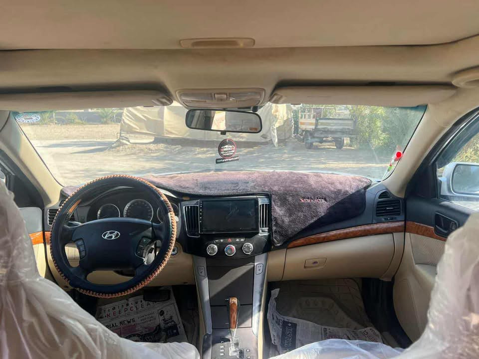 السلام عليكم
سوناتا موديل ٢٠٠٩ خليجي بيها جاملغ والباب
كلير هزه جديده رقم اربيل جديد باسمي تحويل مباشر
مكينه ٢٤٠٠ كير ومكينه خير من الله سياره جاهزه من تخم تاير وصدر وتبريد ثلج ماناقصها شي المكان الانبار عامرية الفلوجة 
السعر 111 وبيها مجال
***********
