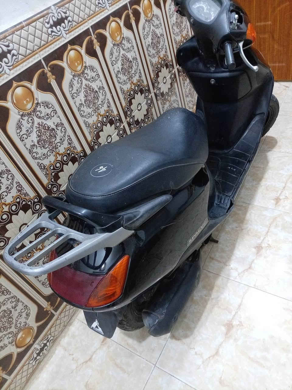سلام عليكم
دراجه سبيسي للبيع دراجه نضيفه محركه امجفت وبعده على السحك كهربائيات شغاله بس نقصه باتري السعر ٤٥٠بيه مجال العنوان كوت زين القوس رقم الهاتف ***********
