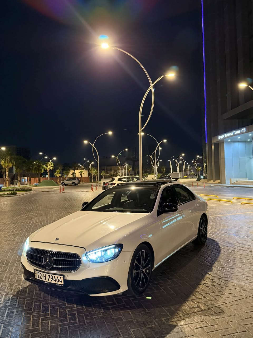 Mercedes E200 
2021 
Masafat Almani 🇩🇪
75000mil Royya 
Be sbux 
Bas 3 . Che PDR haya 
Panorama 
2 seuca zamana sayaraka 
Geru machena karabayy ba shart. 
*********** أربيل, العراق
