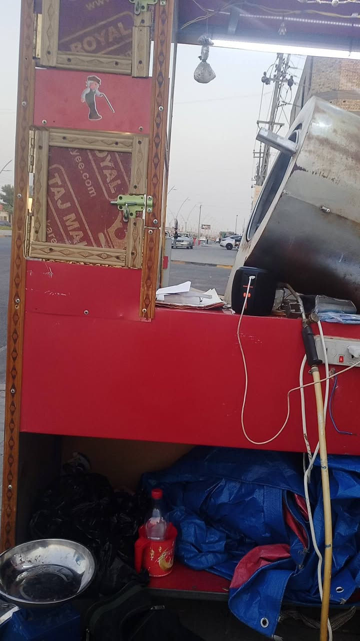 مكينه  حب  نضيفه  كل ادوات  لحب  موجوده  من كبان  من باكيت  مالحب ويه  سيار  40متر
مكاني  حيانيه  شارع القائد موسى الكاظم يم لتانكي 
رقمي  ***********
السعر  330وبيه  مجال قليل تجي وشوف بيعنك اذا شراي
