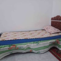 للبيع • سرير • غرفه نوم