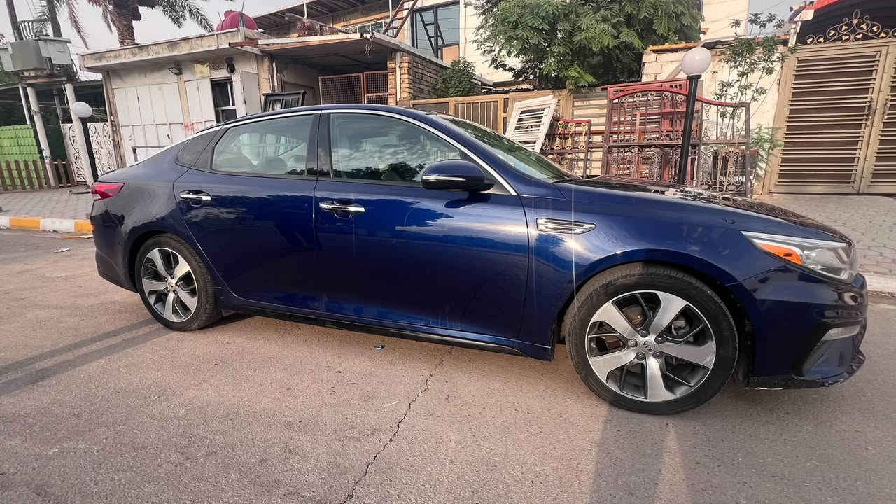 اوبتيما فئة S 2019 فول مواصفات
السيارة جديدة والصور ظالمتها 
تجي وتشوف بعينك.. حداديه جديده من الاف للياء 
ضررها قبق جنطه وجاملغ خلفي من امريكا 
مكان السيارة الديوانيه 

***********
