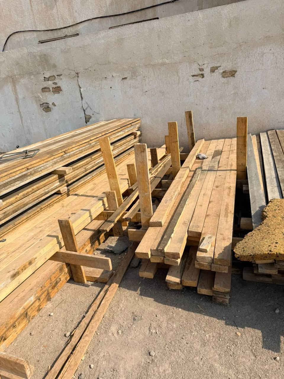 خشب يدك • بيت ١٠٠م • شلع
