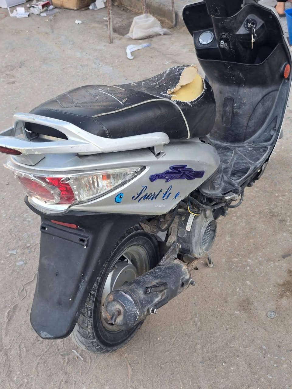 سلام عليكم دراجه كامكو نضيفه نضافته 85 بل ميه معدل وشلعه تخبل دراجه مكينه ستوني  شاده  وبدلت بستم جديد كهربائيات كله شغاله تجي وشوف بعينك سعر 550 وبيه مجال لطيبيبن    ***********ستفسار أكثر
